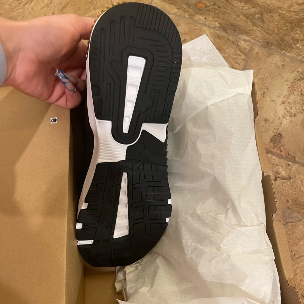 Puma Sneakers - Picture 4 of 5